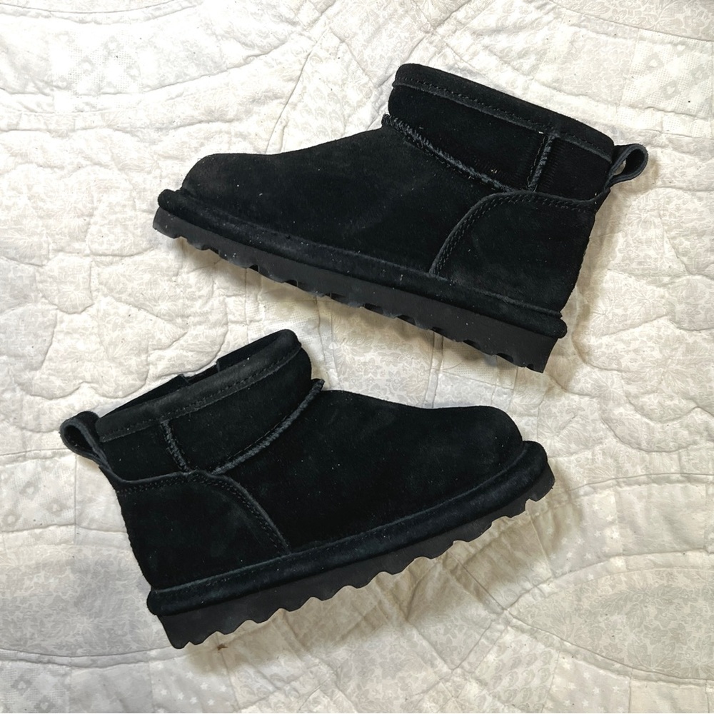Bearpaw black Suede Ankle Boots toddlers 7